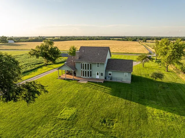 $559,000 | 10791 Northeast State Rte D, Butler, MO 64730