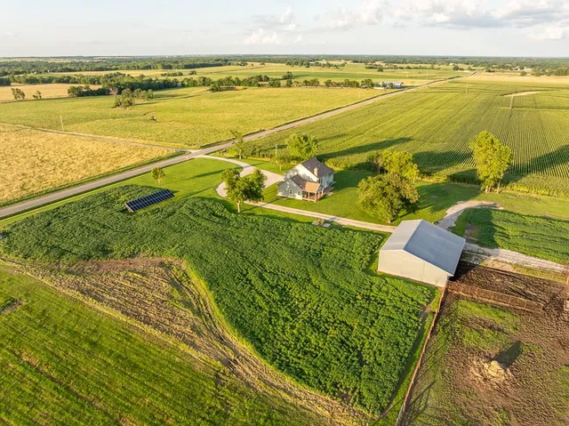 $559,000 | 10791 Northeast State Rte D, Butler, MO 64730