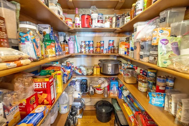 $559,000 | 10791 Northeast State Rte D, Butler, MO 64730