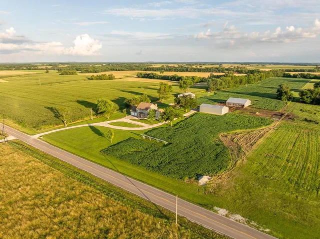 $559,000 | 10791 Northeast State Rte D, Butler, MO 64730