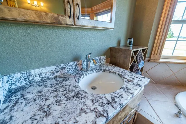 $559,000 | 10791 Northeast State Rte D, Butler, MO 64730