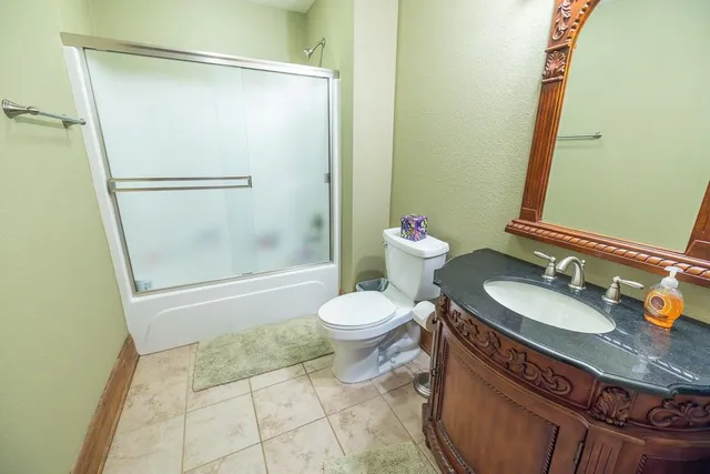 $559,000 | 10791 Northeast State Rte D, Butler, MO 64730