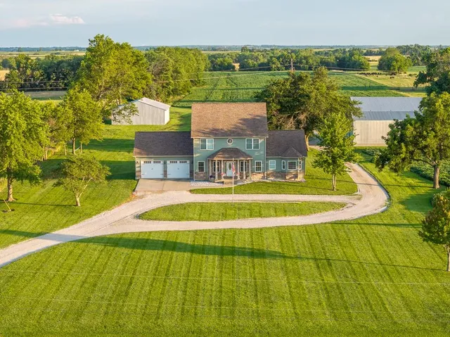 $559,000 | 10791 Northeast State Rte D, Butler, MO 64730