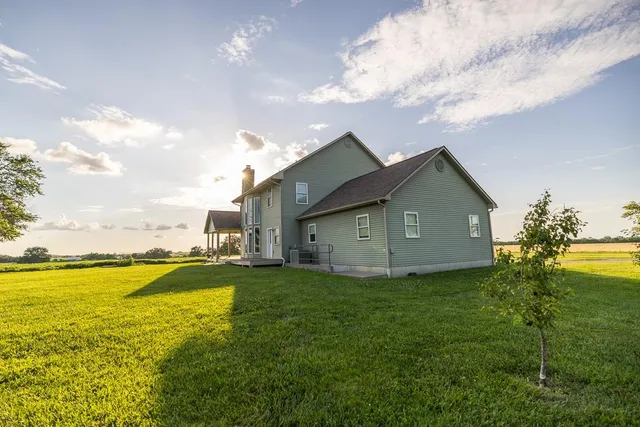 $559,000 | 10791 Northeast State Rte D, Butler, MO 64730