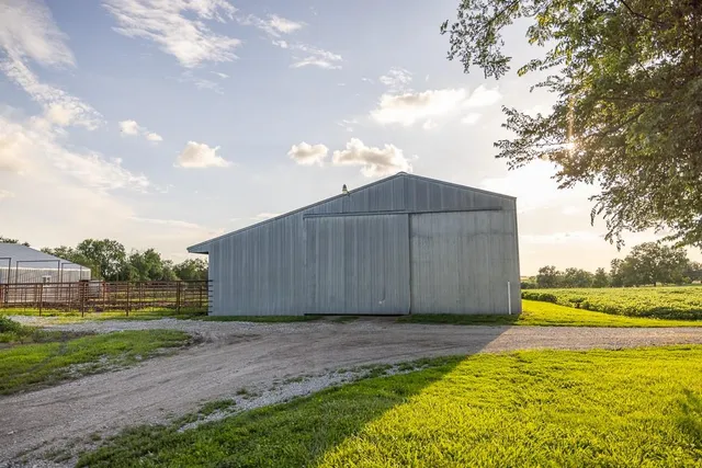 $559,000 | 10791 Northeast State Rte D, Butler, MO 64730