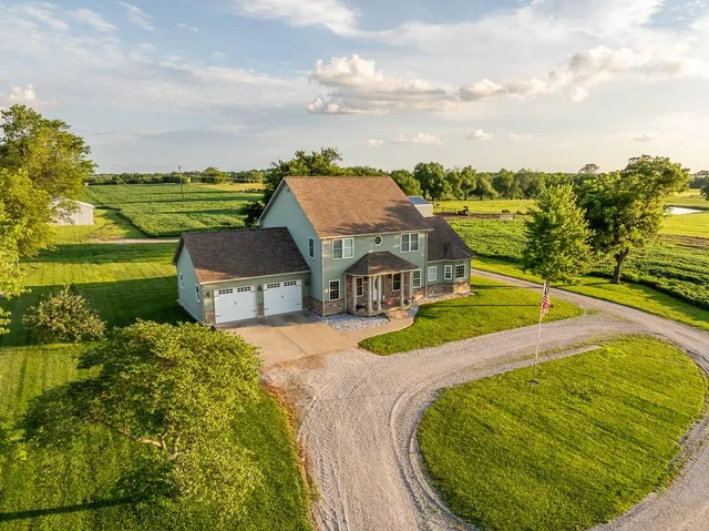 $559,000 | 10791 Northeast State Rte D, Butler, MO 64730