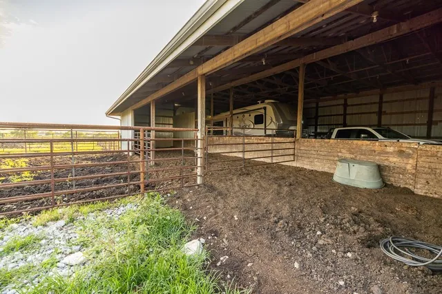 $559,000 | 10791 Northeast State Rte D, Butler, MO 64730