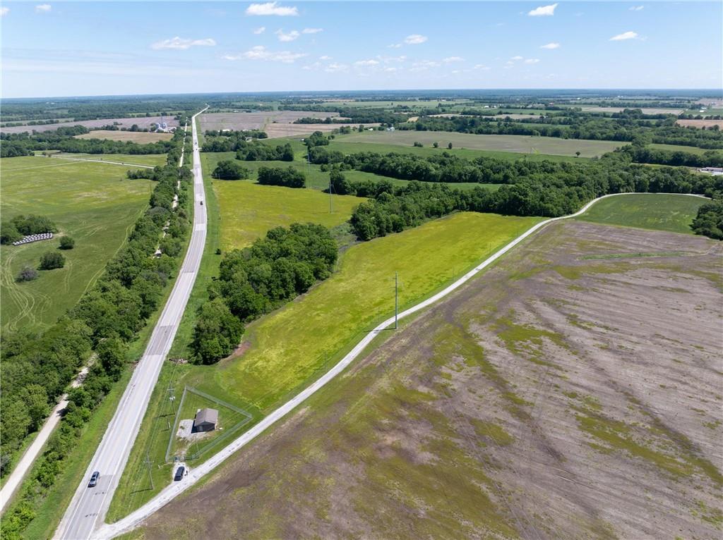75 Northeast 254p Road Clinton, MO 64735 - Photo 5 of 21