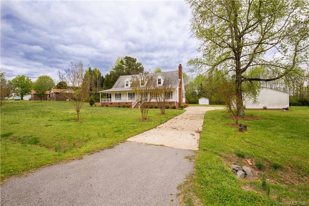 1241 Rabbit Run Road York, SC 29745 - Photo 3 of 27 Gallery Image 3