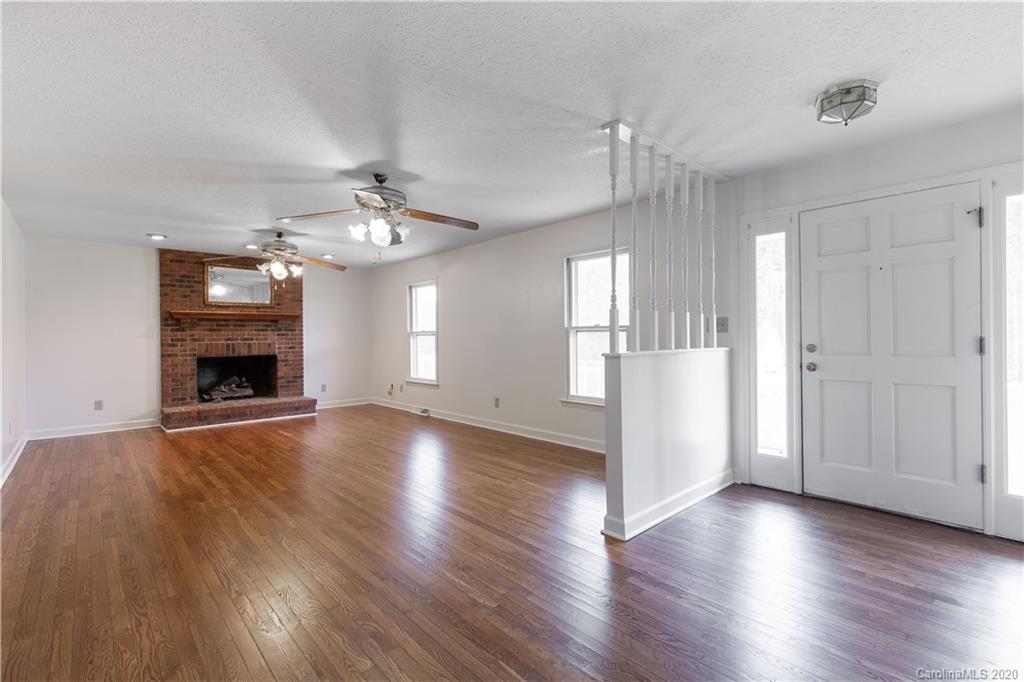 1241 Rabbit Run Road York, SC 29745 - Photo 9 of 27 Gallery Image 9