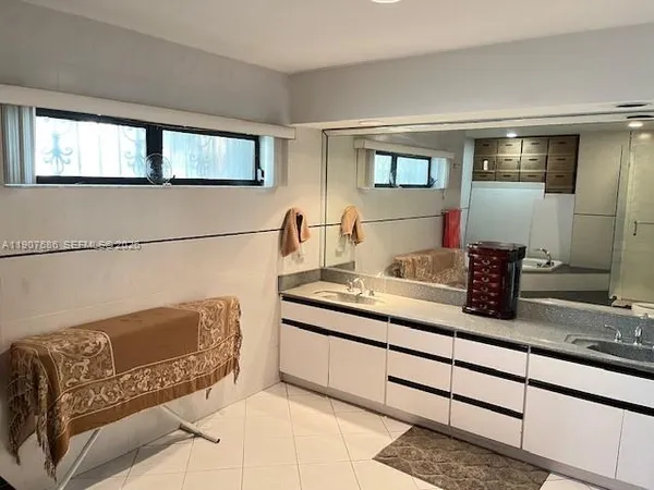 $7,500 | 204 191st Street, Sunny Isles Beach, FL 33160