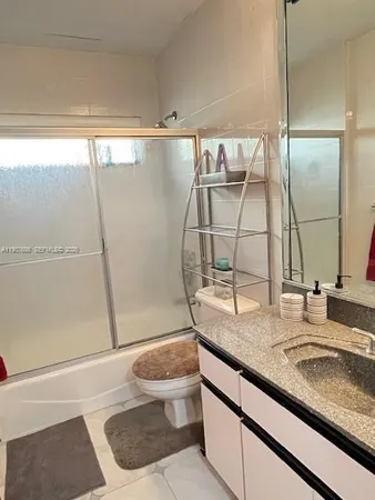 $7,500 | 204 191st Street, Sunny Isles Beach, FL 33160