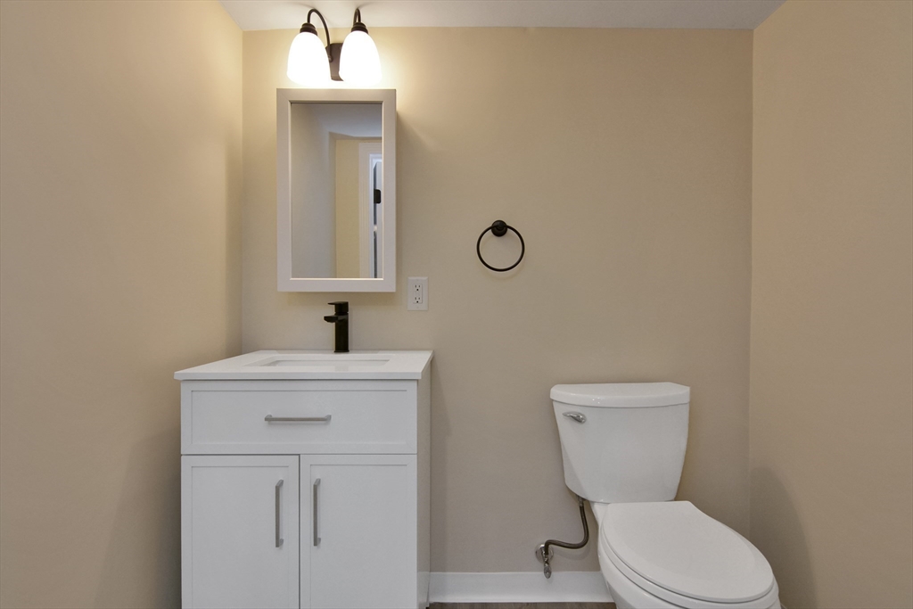 19 Francis Road Salem, MA 01970 - Photo 33 of 40 Gallery Image 33