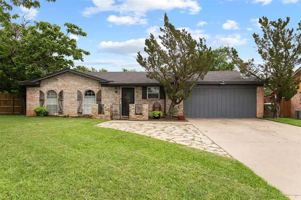 $280,000 | 6608 Mccoy Court, Watauga, TX 76148