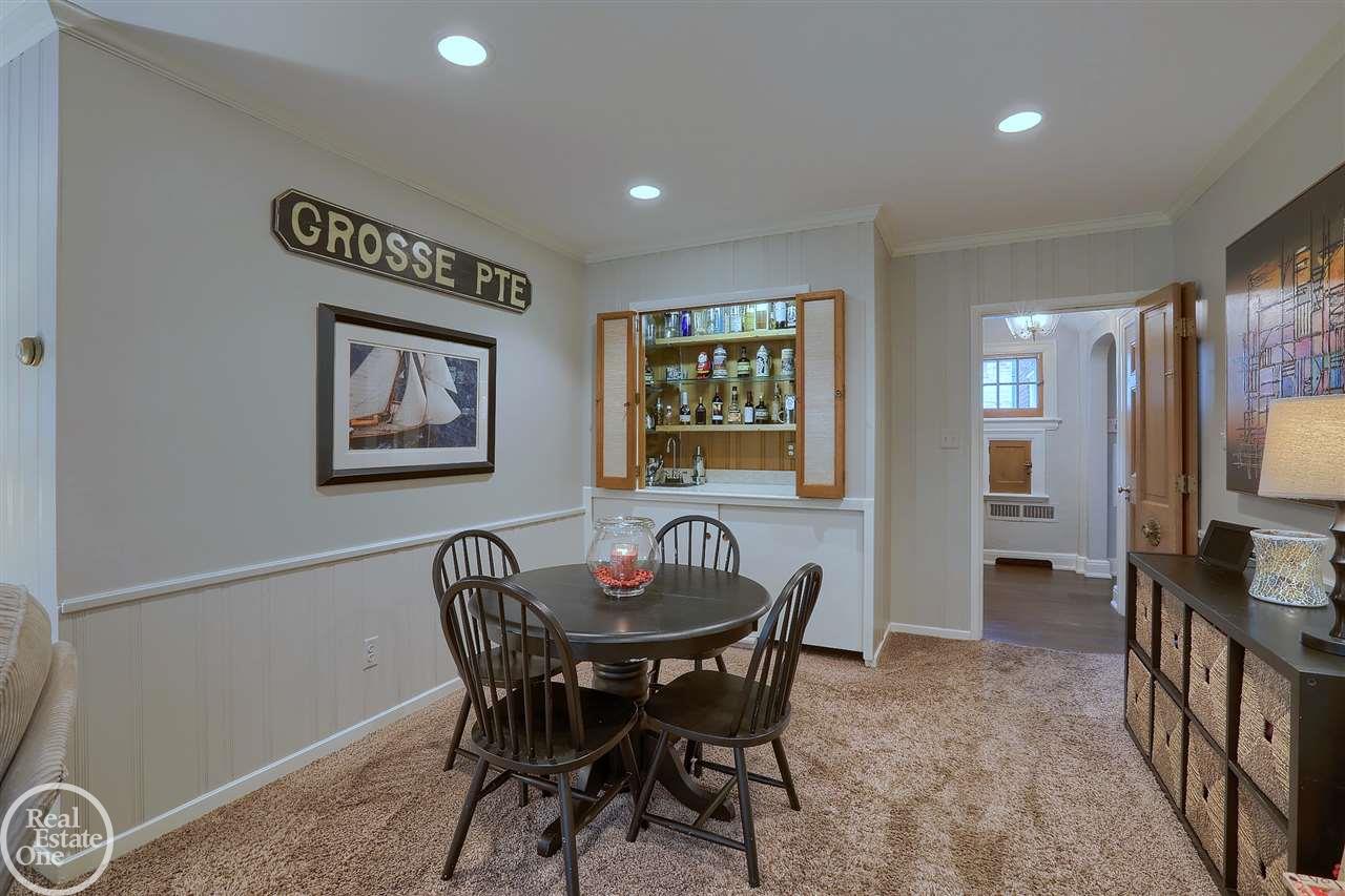 805 Whittier Road Grosse Pointe, MI 48230 - Photo 14 of 30 31397913-13.JPG