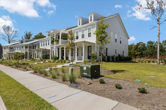 $3,295 | 3107 Sturbridge Road, Mount Pleasant, SC 29466