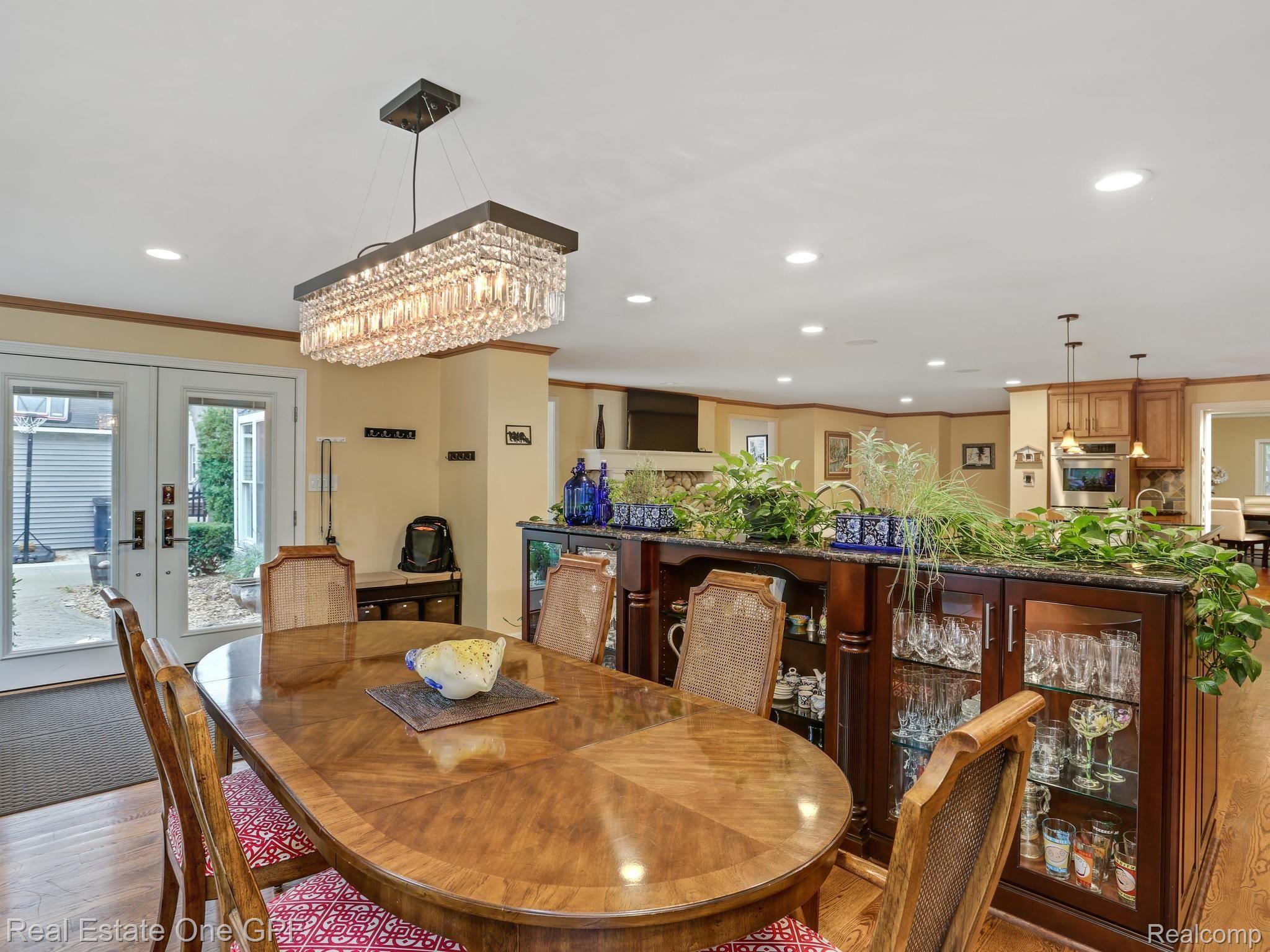 371 Lincoln Road Grosse Pointe, MI 48230 - Photo 10 of 55 371 Lincoln Rd Grosse Pointe-026-032-371 Lincoln0026-MLS_Size.jpg