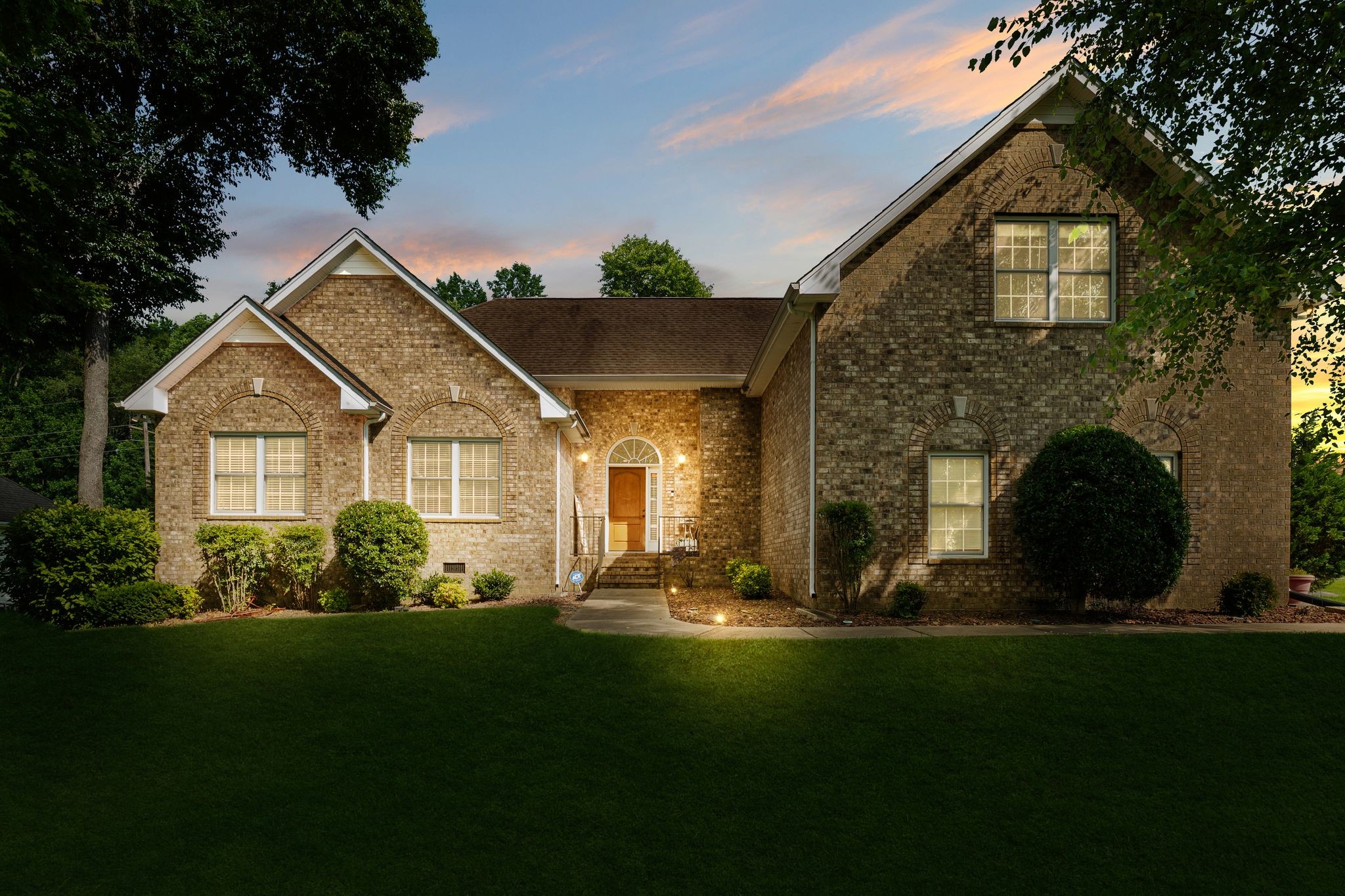 702 Gunn Lane Springfield, TN 37172 - Photo 2 of 32