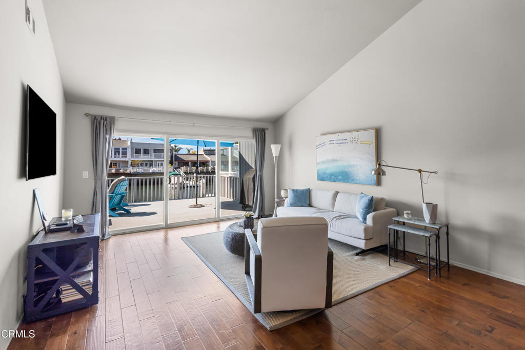 4451 Gateshead Bay Oxnard, CA 93035 - Photo 14 of 41