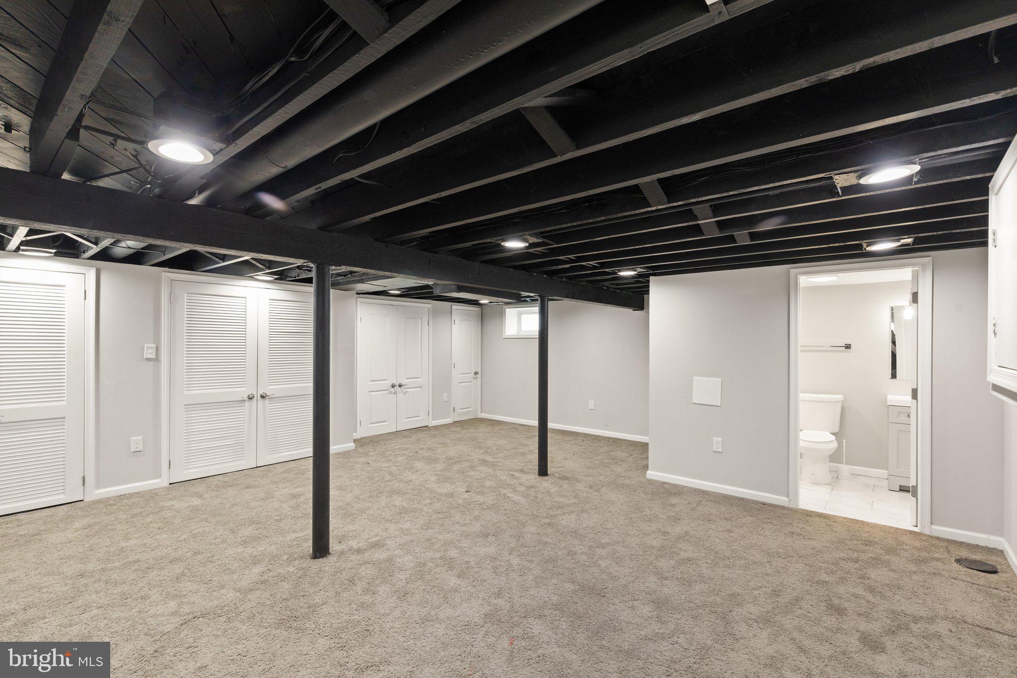 7512 Brightside Avenue Baltimore, MD 21237 - Photo 21 of 32 a view of an empty room