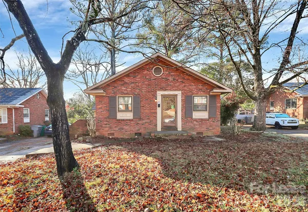$1,280 | 3728 Dresden Drive East, Unit E, Charlotte, NC 28205