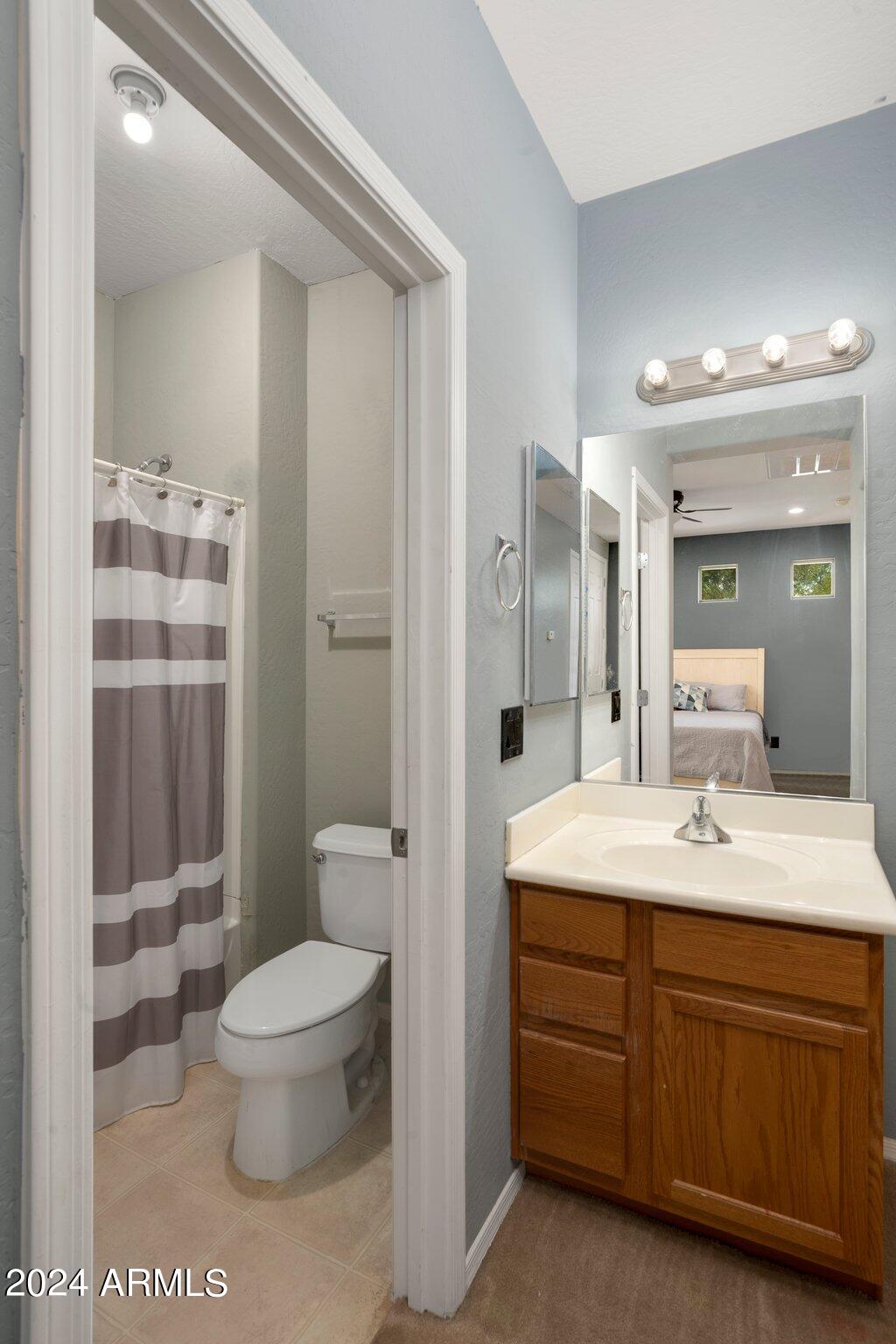 2205 West Harwell Rd. Phoenix, AZ 85041 - Photo 32 of 43 46-web-or-mls-_TMR9596