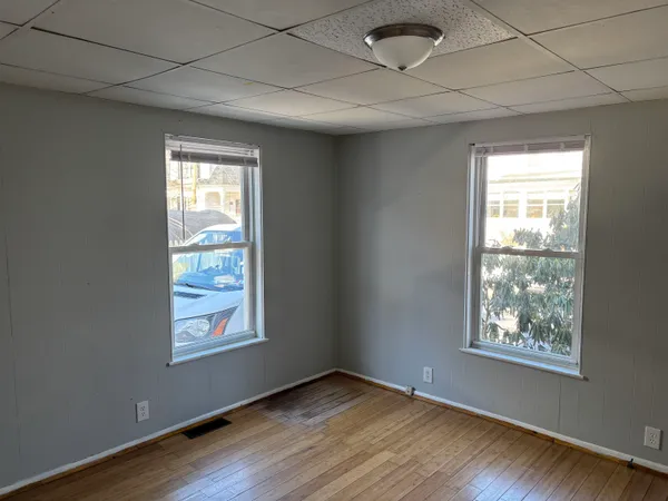 $1,500 | 42 Spruce Street, Unit 6, Sanford, ME 04073