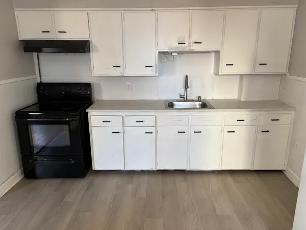 $1,500 | 42 Spruce Street, Unit 6, Sanford, ME 04073