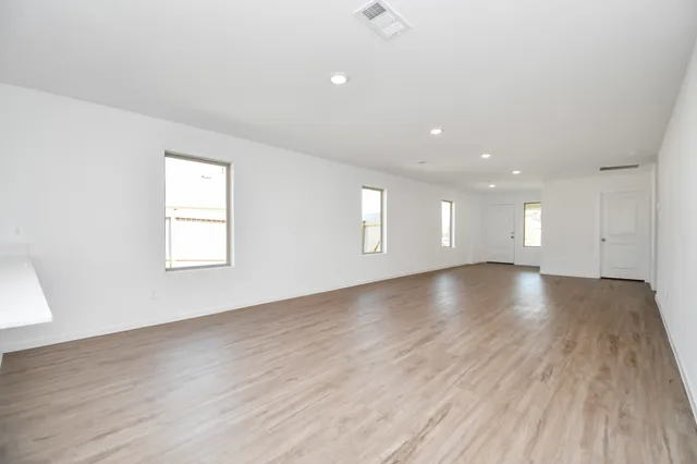 $1,625 | 2726 Pheasant Hill, Conroe, TX 77306