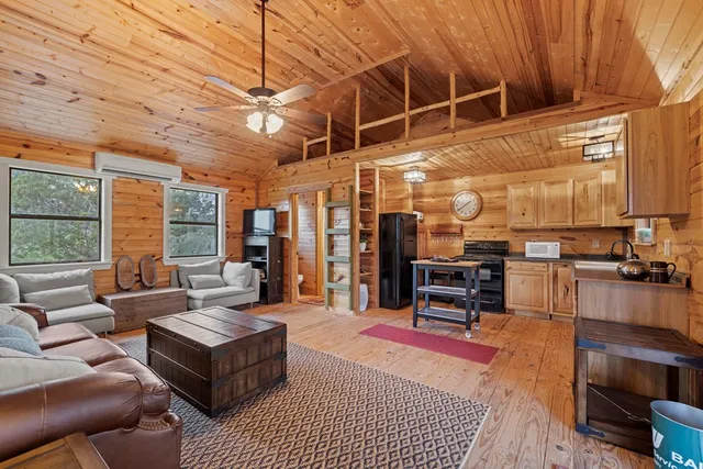 $6,150,000 | 256 Persimmon Point, Mason, TX 76856