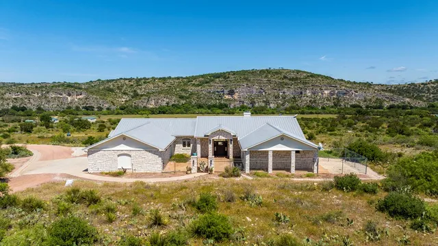 $6,150,000 | 256 Persimmon Point, Mason, TX 76856