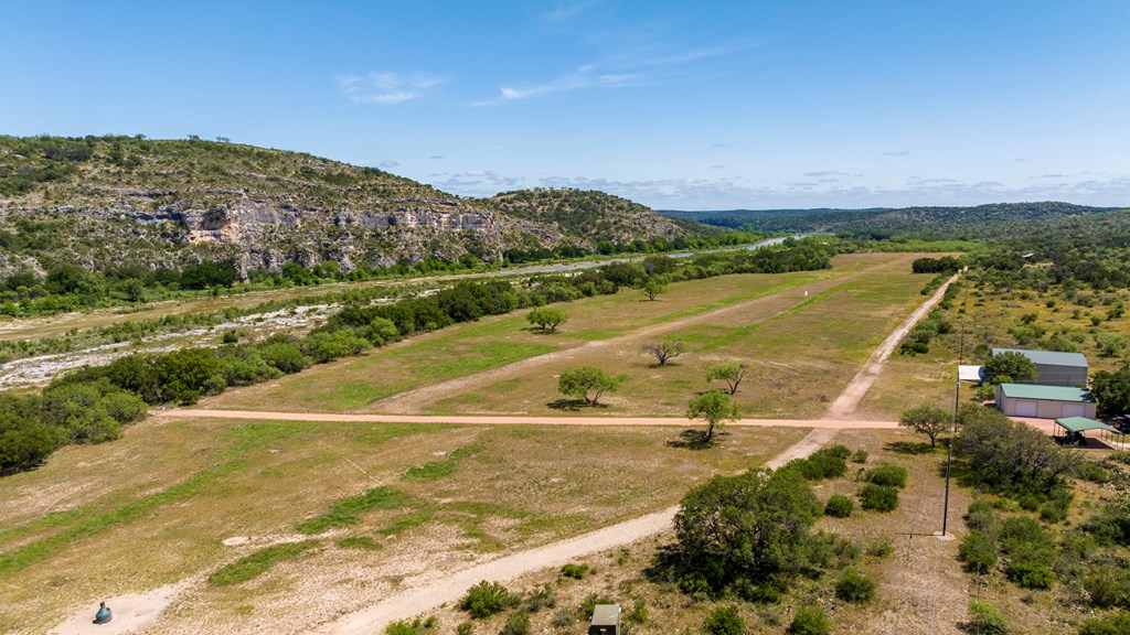256 Persimmon Point Mason, TX 76856 - Photo 7 of 60