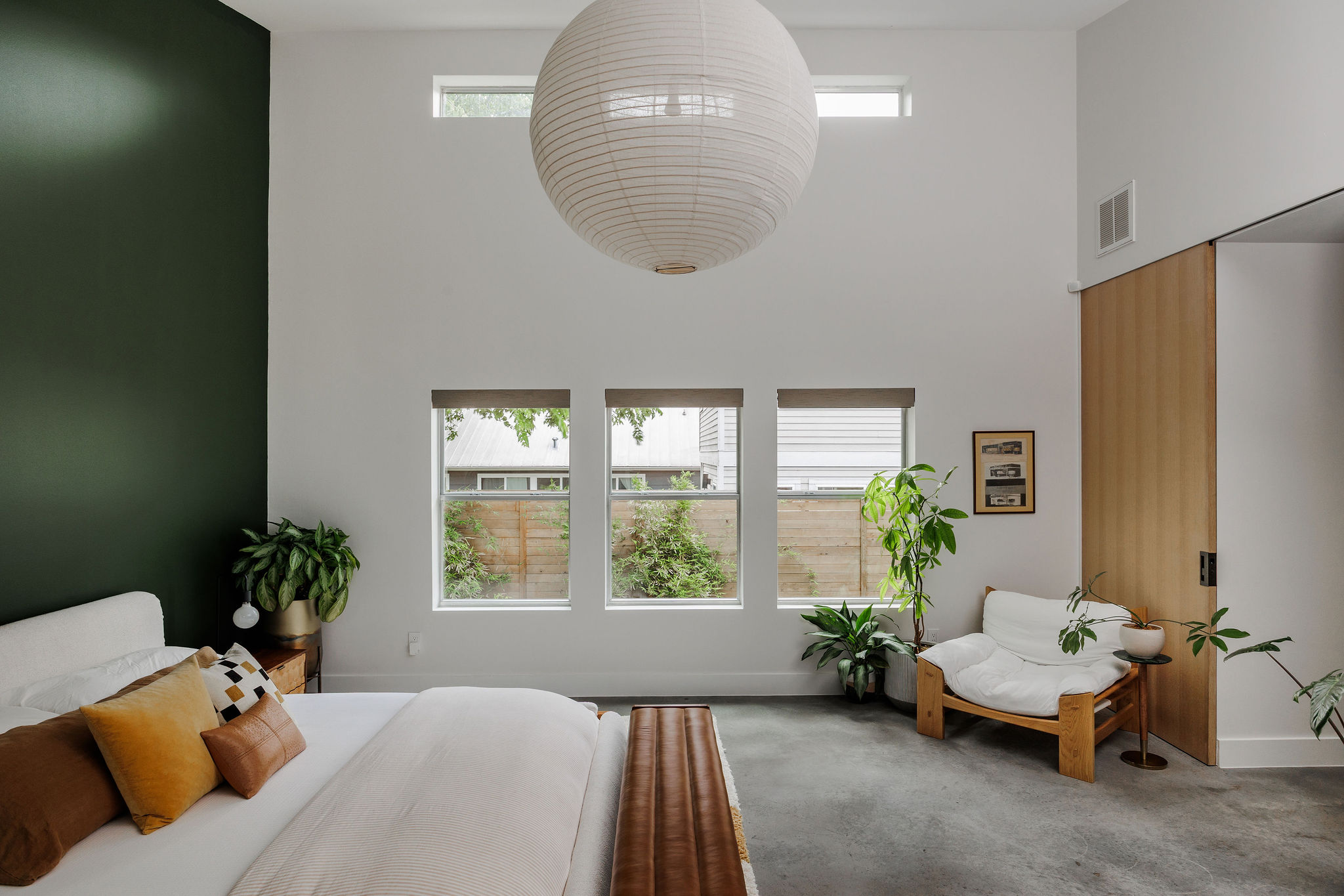 1605 Maple Avenue Austin, TX 78702 - Photo 20 of 33 Spacious bedroom with plenty of natural light