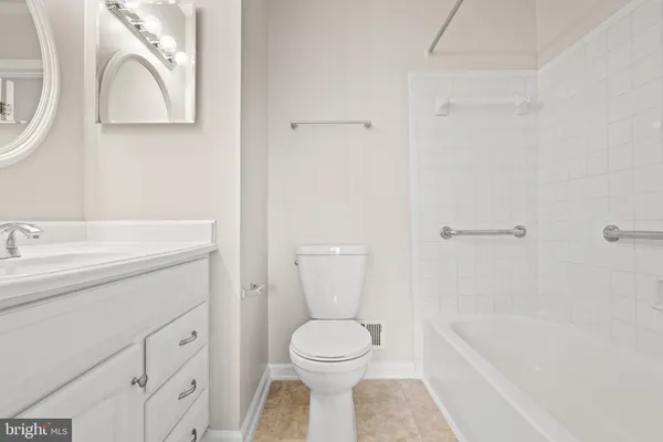 $2,850 | 8483 Laurel Oak Drive, Springfield, VA 22153