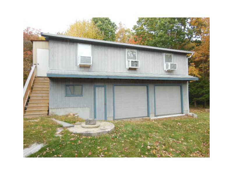 566 Knotty Oak Road Coventry, RI 02816 - Photo 7 of 23 Exterior Back.
