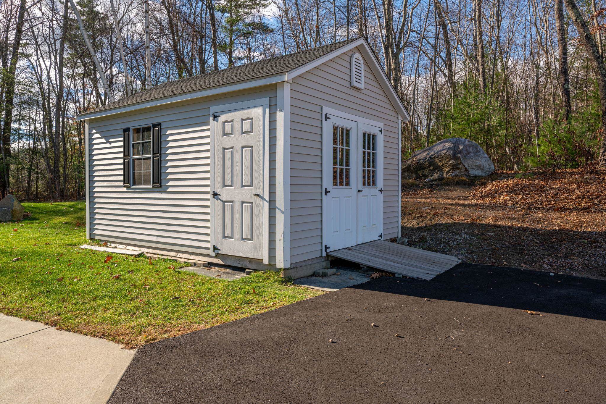 18 Steele Road Derry, NH 03038 - Photo 51 of 57