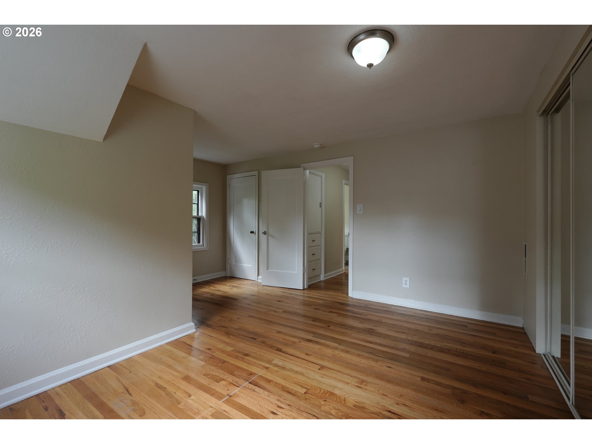 7925 Southwest 11th Avenue Portland, OR 97219 - Photo 21 of 39