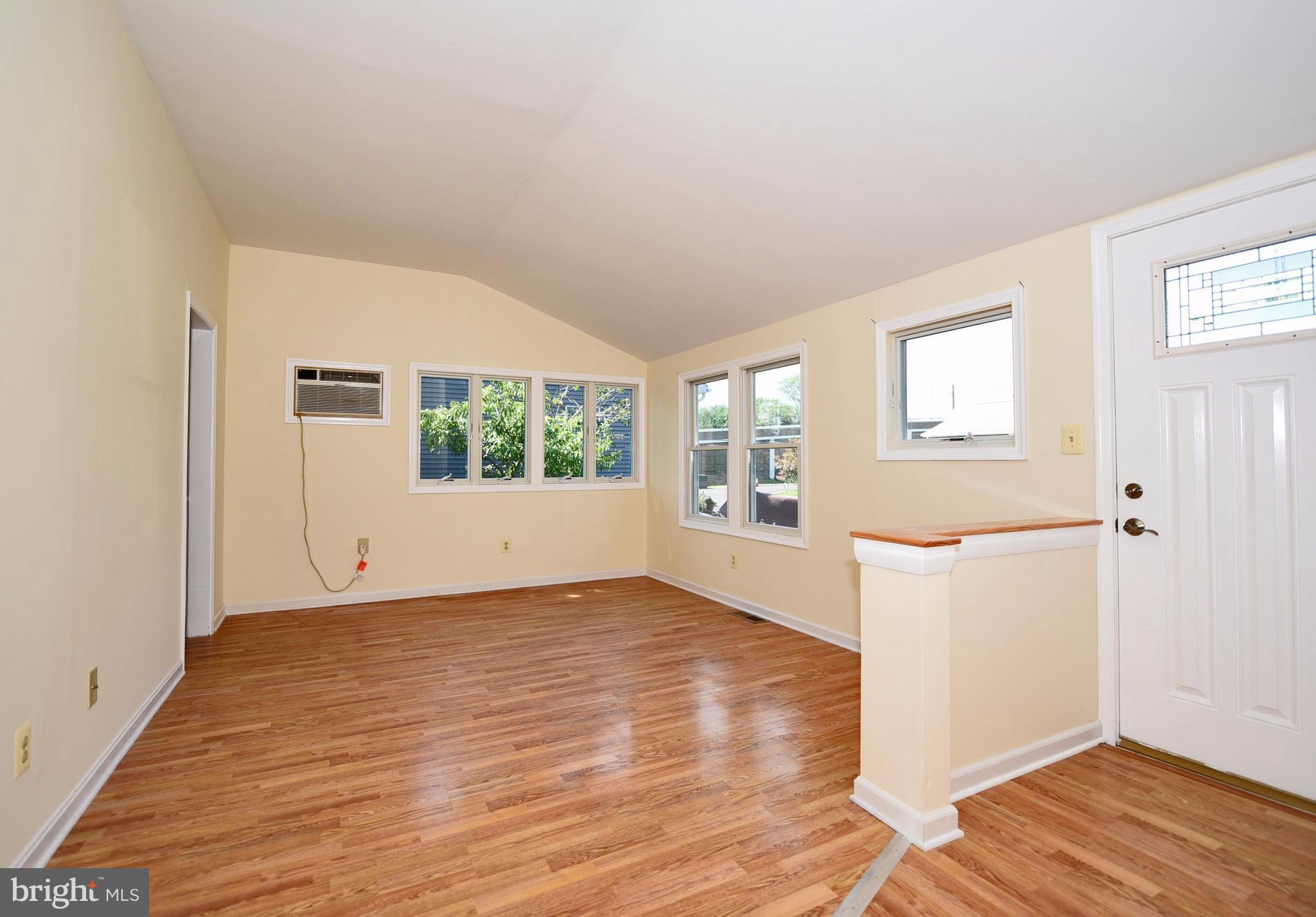 2401 Burridge Road Baltimore, MD 21234 - Photo 3 of 27 Living Room