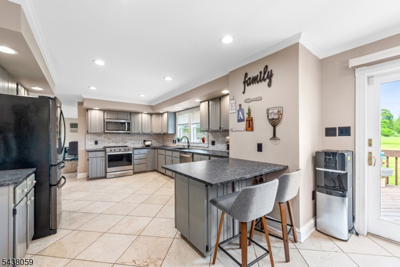 127 Smithtown Road Hackettstown, NJ 07840 - Photo 12 of 42
