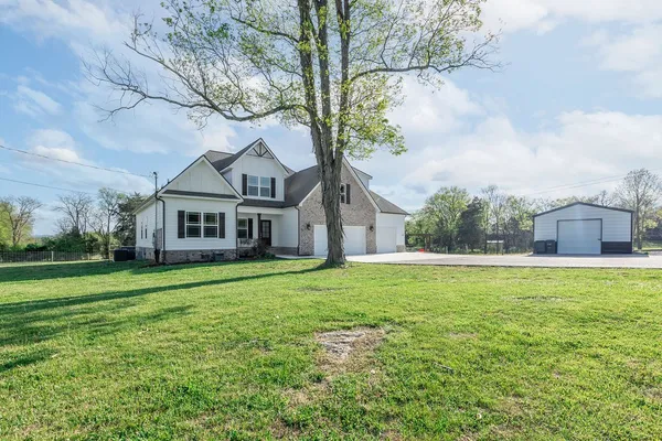 $709,999 | 1331 Highway 64, Shelbyville, TN 37160