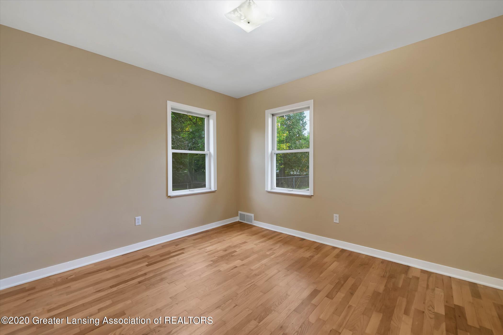2173 Iroquois Road Okemos, MI 48864 - Photo 14 of 41 2173 Iroquois Rd-WindowStill-Rea (25)