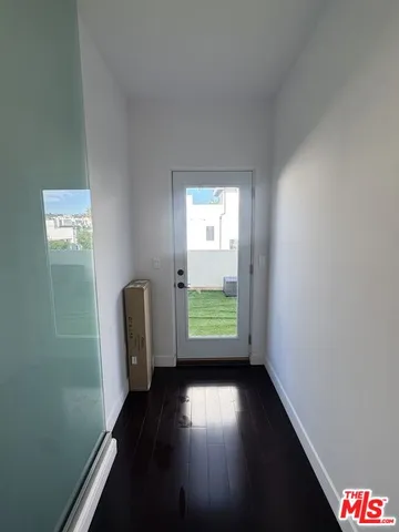 a view of empty room with window