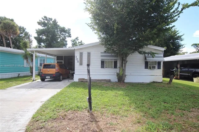 $149,000 | 105 Northeast 8th Avenue, Okeechobee, FL 34972