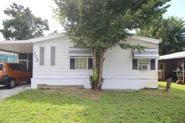 $149,000 | 105 Northeast 8th Avenue, Okeechobee, FL 34972