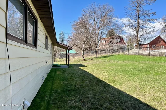 $395,000 | 321 High Street, Priest River, ID 83856