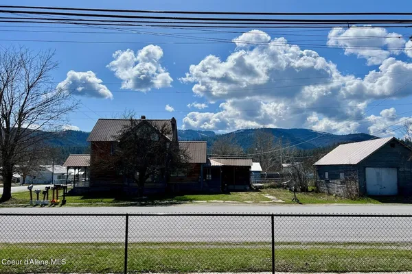 $360,000 | 321 High Street, Priest River, ID 83856