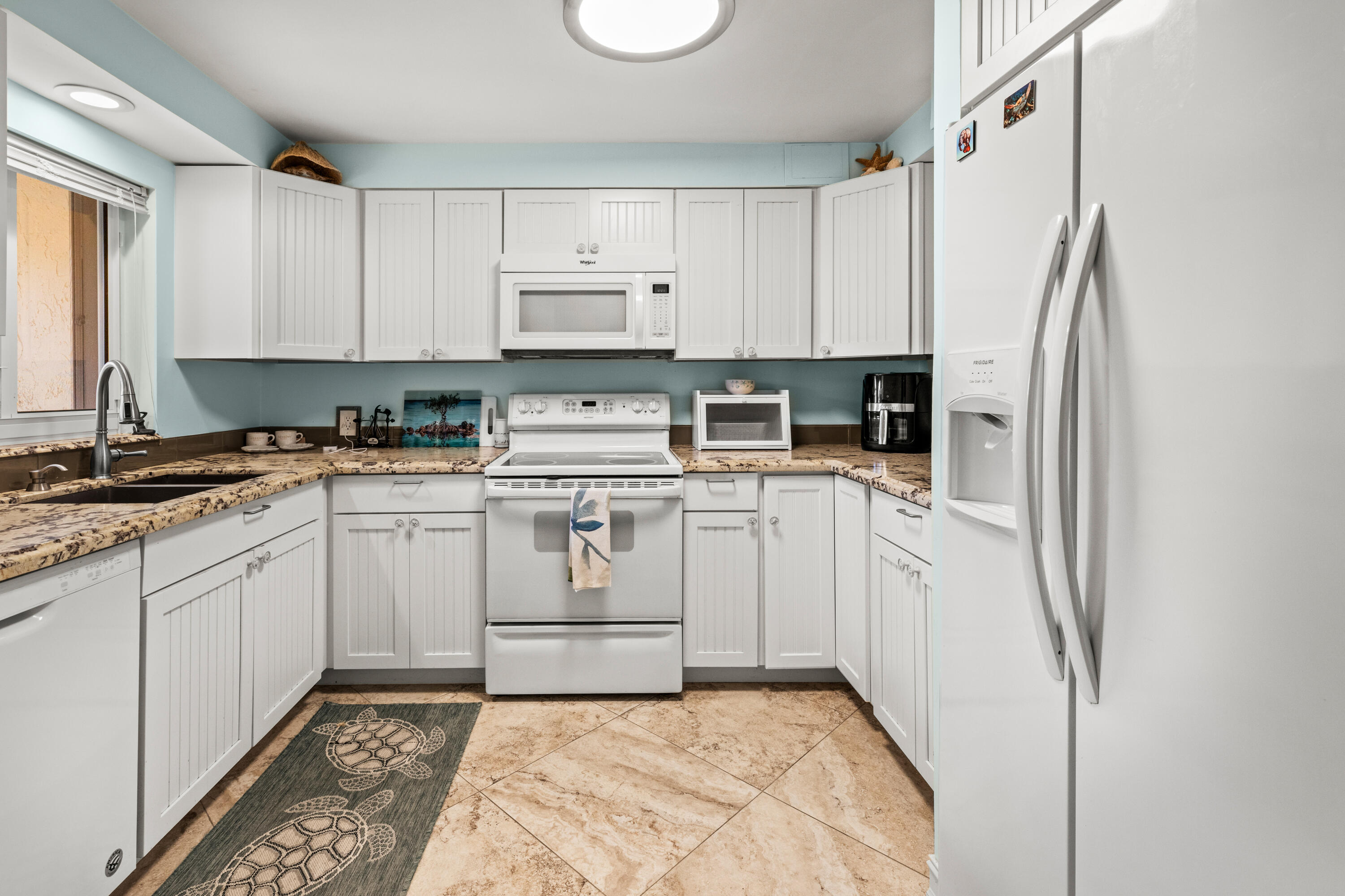 423 Sombrero Beach Road, Unit 10 Marathon, FL 33050 - Photo 9 of 25 9