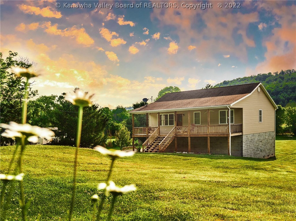 1204 Poca River Road North Poca, WV 25159 - Photo 1 of 18 Gallery Image 1