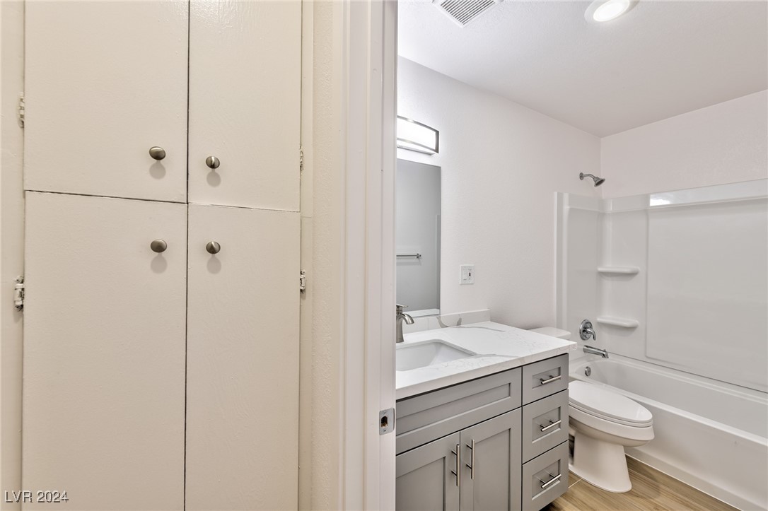 342 South Water Street, Unit 5 Henderson, NV 89015 - Photo 9 of 12