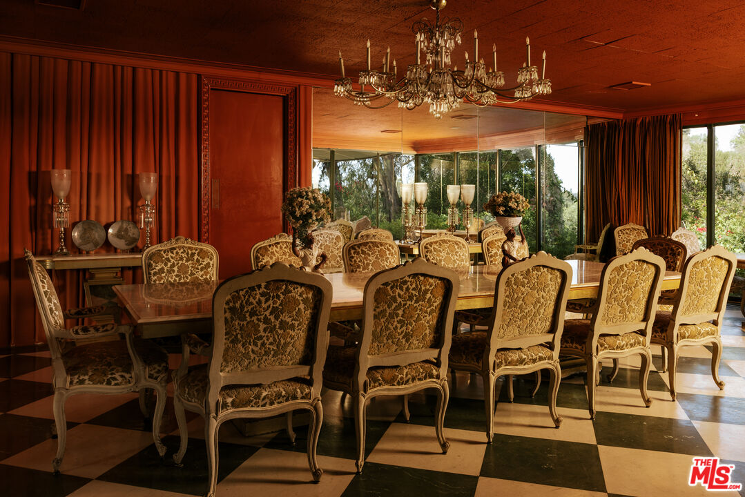 10934 Bellagio Road Los Angeles, CA 90077 - Photo 15 of 47